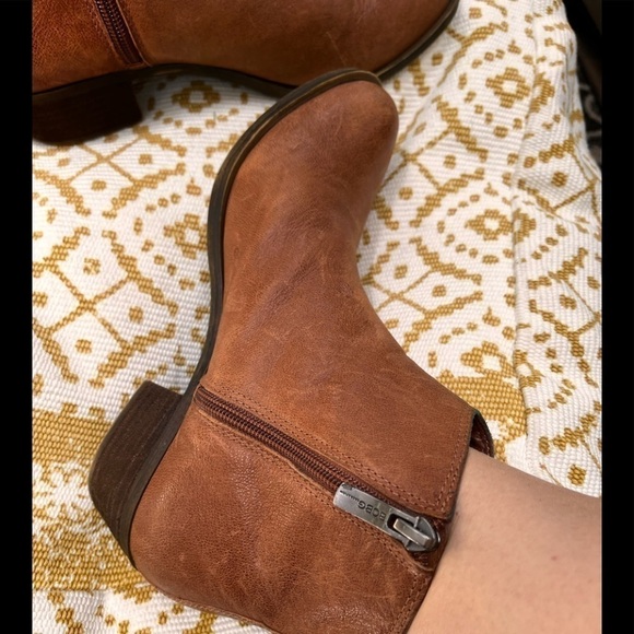Bcbgeneration LEATHER ZIPPER BOOTIES - Picture 2 of 12